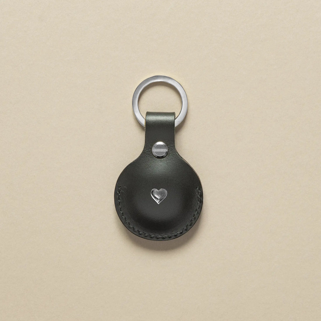 AirTag Schlüsselanhänger Schwarz mit Ring Silber – aus Premium Leder