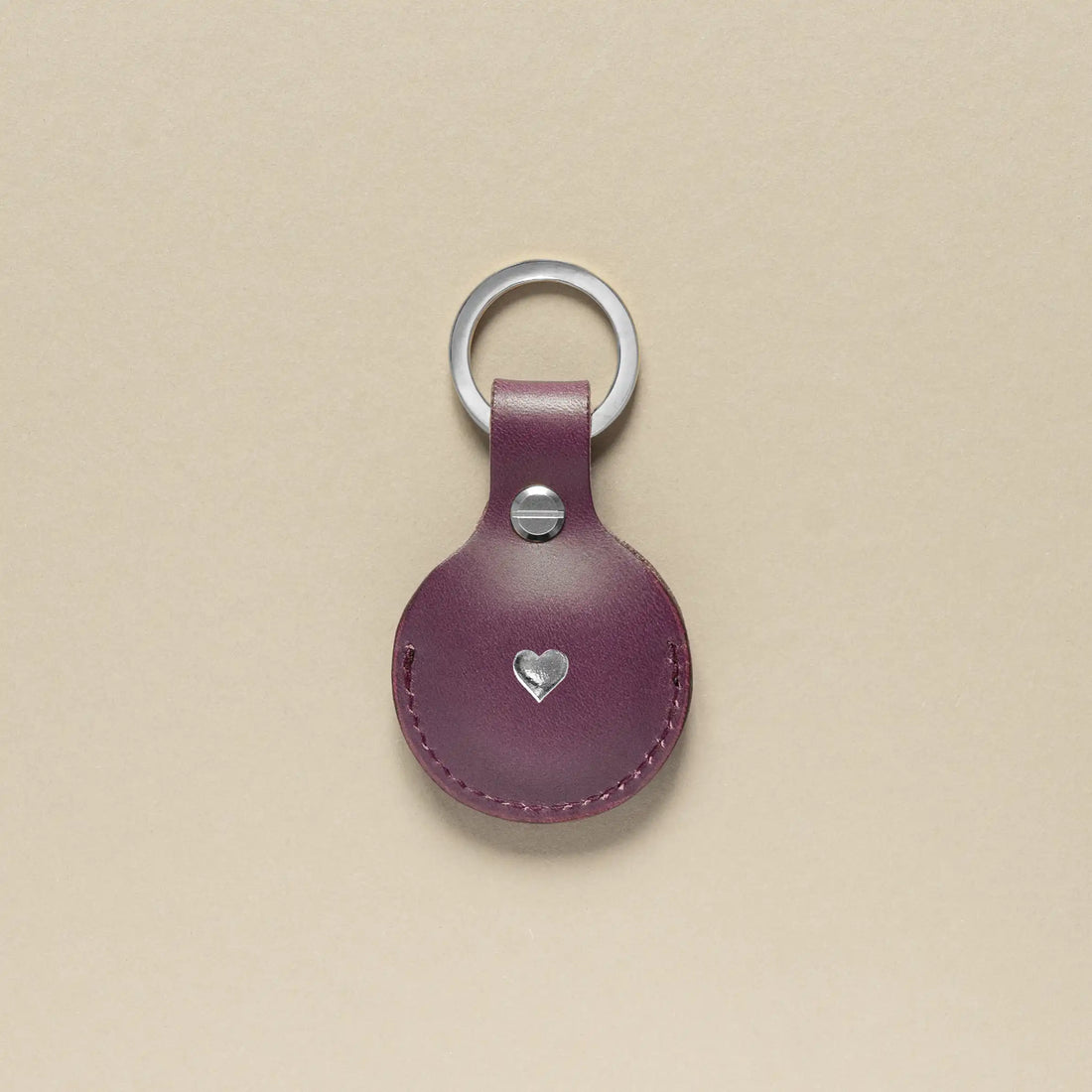 AirTag Schlüsselanhänger Pflaume mit Ring Silber – aus Premium Leder
