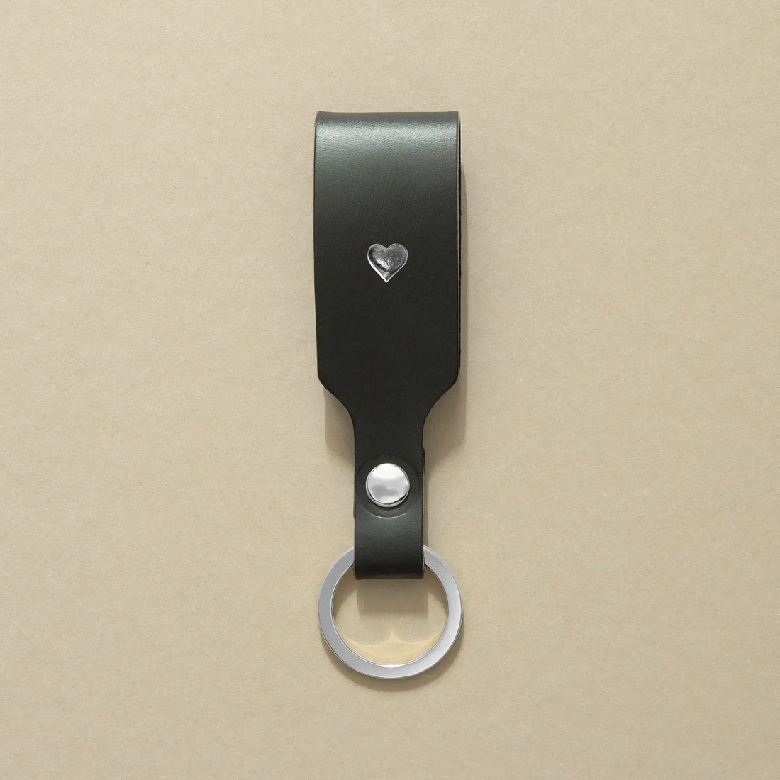 Schlüsselanhänger Schwarz mit Ring Silber – aus Premium Leder