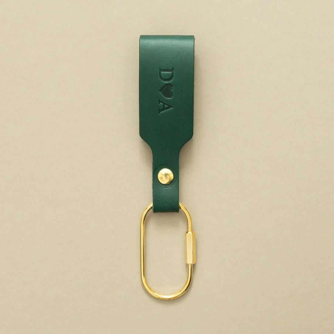 Schlüsselanhänger Tannengrün mit Karabiner Gold – aus Premium Leder