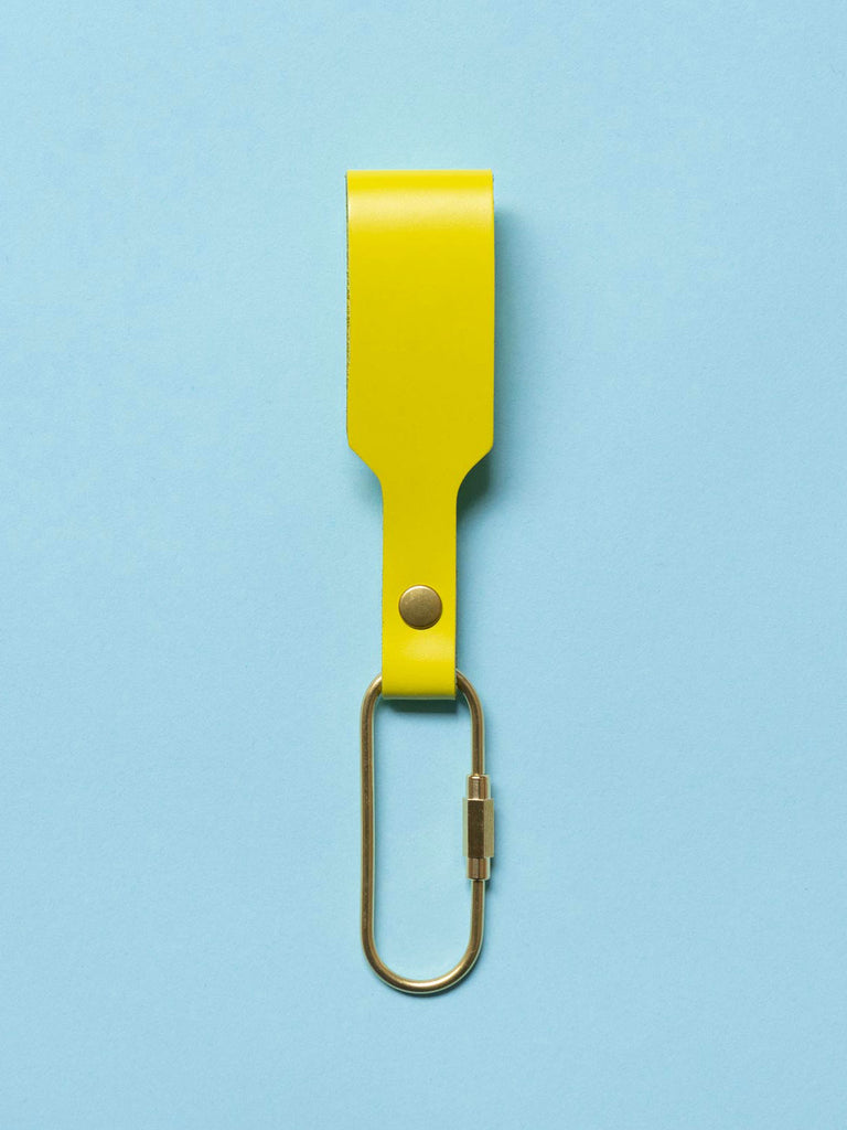 Gelber Schlüsselanhänger mit Messing-Karabiner aus Premium Leder