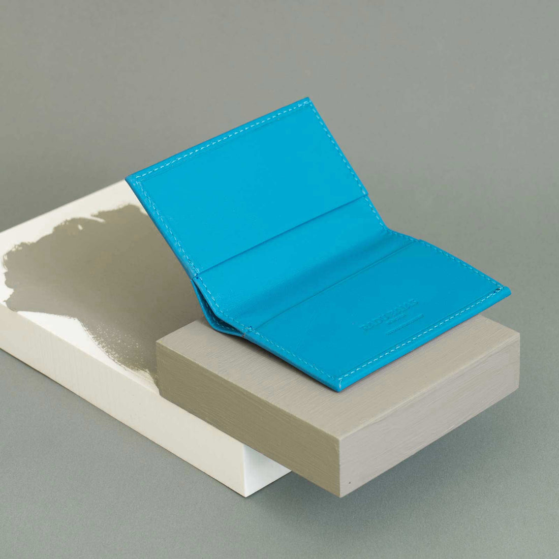 Mini Geldbörse in Blau aus Nappaleder mit Kartenfach und Scheinfach