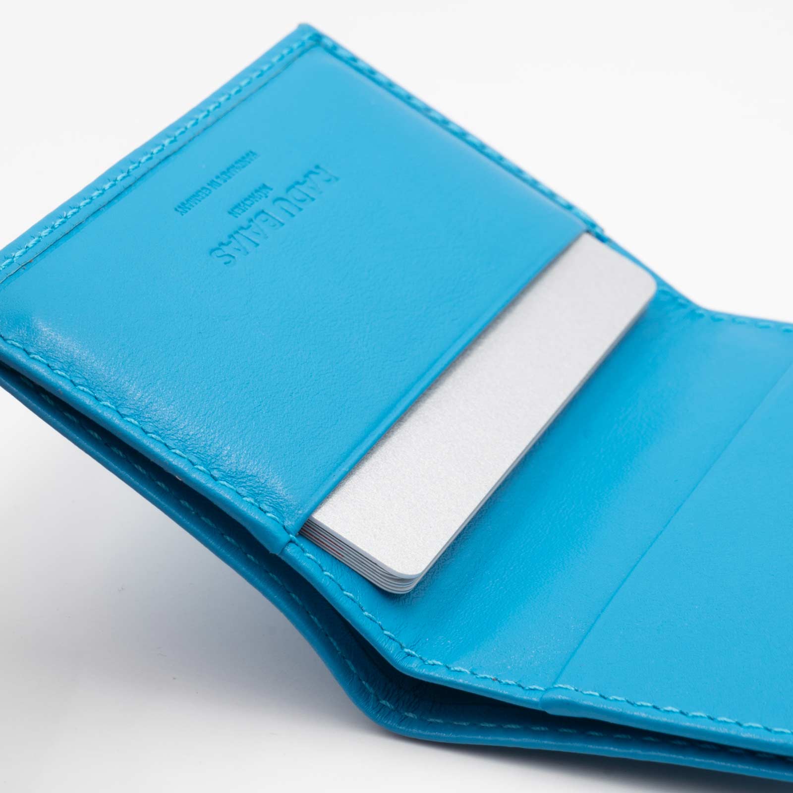 Mini Geldbörse in Blau aus Nappaleder mit Kartenfach und Scheinfach